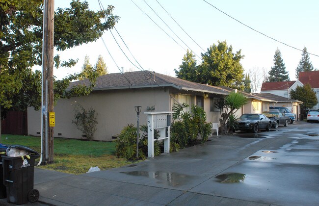 1946-1954 San Luis Ave in Mountain View, CA - Building Photo - Building Photo