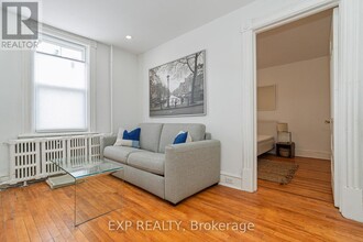 64-64 St Andrew St in Ottawa, ON - Building Photo - Building Photo