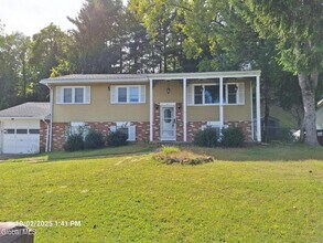19 Wendell Dr in Albany, NY - Building Photo - Building Photo