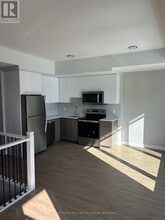 708 Woolwich St in Guelph, ON - Building Photo - Building Photo