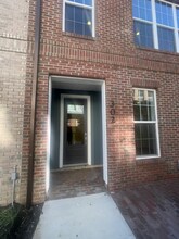 302 Frederick Wy in Cranberry Township, PA - Building Photo - Building Photo
