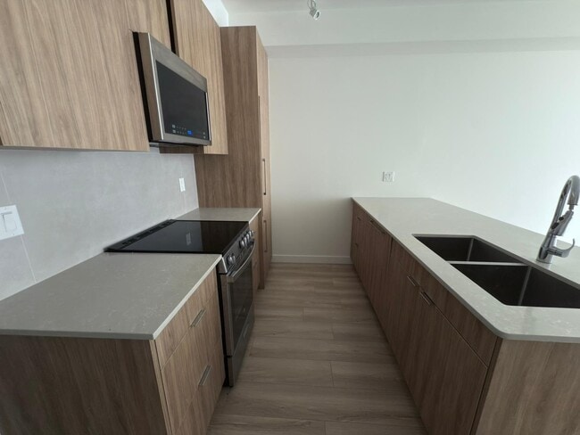 11913 Burnett St in Maple Ridge, BC - Building Photo - Building Photo