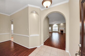 10603 White Bridge Ln in Sugar Land, TX - Foto de edificio - Building Photo