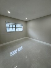 5450 Hollywood Blvd-Unit -209 in Hollywood, FL - Building Photo - Building Photo