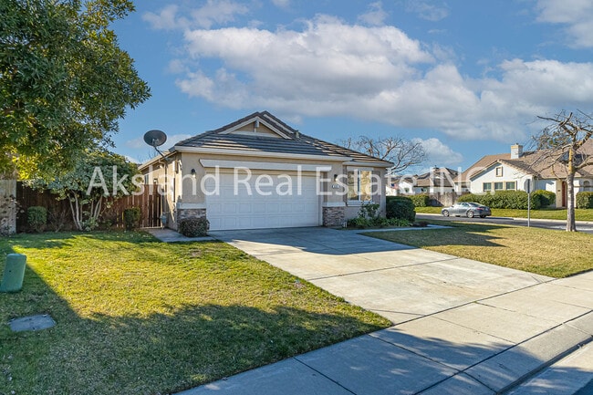 936 Heartland Dr in Manteca, CA - Building Photo - Building Photo