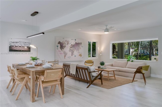 property at 819 Hollywood Blvd
