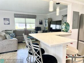 342 Flanders Dr in Delray Beach, FL - Building Photo - Building Photo