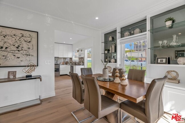 property at 133 S Linden Dr