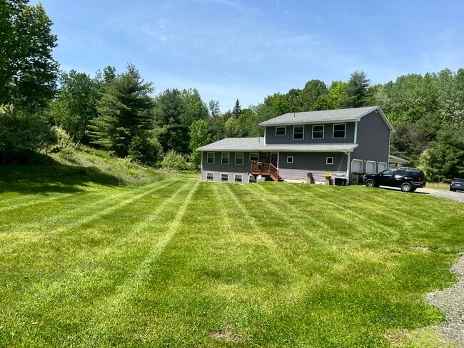 35 Garner Rd, Unit B