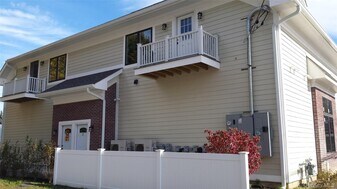 2755 W Main St in Wappingers Falls, NY - Building Photo