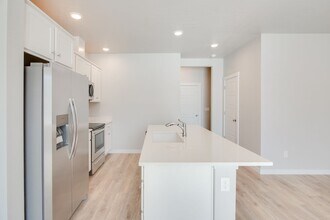 314 S Echo Cyn Ave in Meridian, ID - Building Photo - Building Photo
