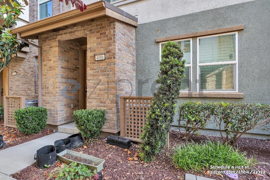 4086 Kinsale St in Dublin, CA - Building Photo