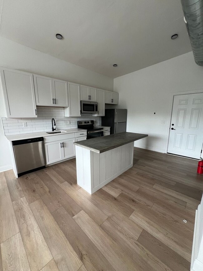 property at 123 Northampton St