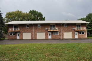 7615 Stuhldreher St NW in Massillon, OH - Building Photo