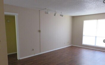 803 Cardinal Creek Blvd in Norman, OK - Building Photo - Building Photo