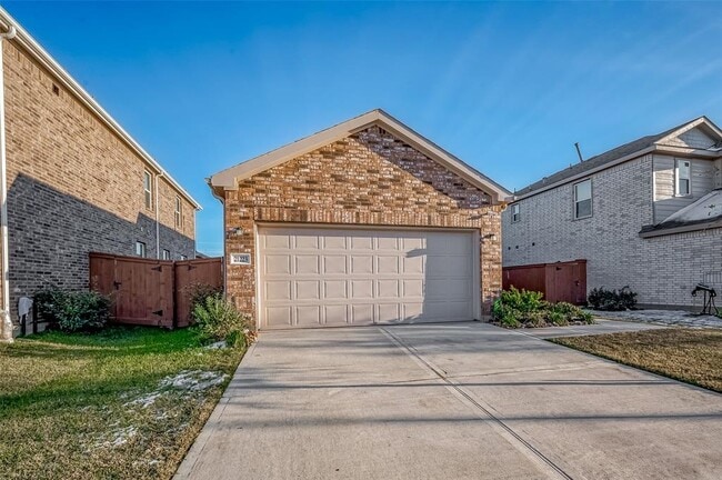 21223 Hbr Shr Dr in Cypress, TX - Building Photo - Building Photo