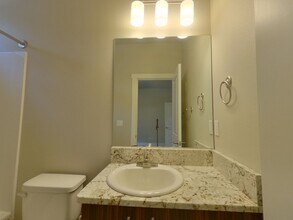 335 NW 25th St-Unit -102 in Corvallis, OR - Building Photo - Building Photo