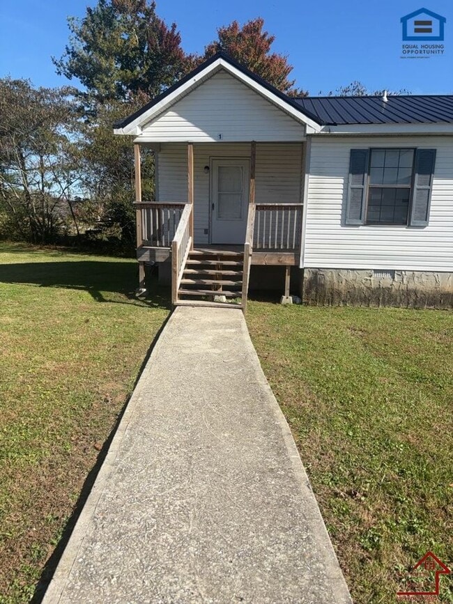 property at 246 Dogwood Pointe Dr