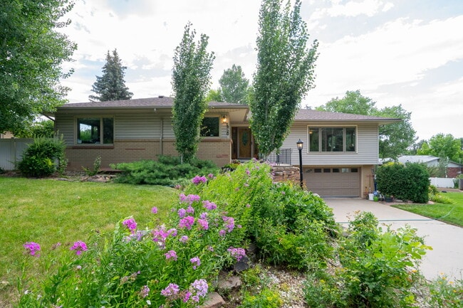 1020 Cimmeron Dr in Loveland, CO - Building Photo - Building Photo