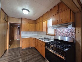 301 S Logan Ave in Trenton, NJ - Building Photo