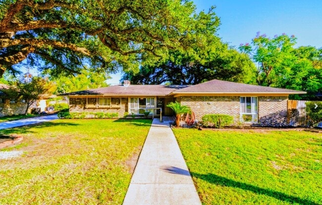 property at 3106 Prescott St