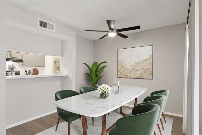 ReNew North Park I & II in Midland, TX - Foto de edificio - Building Photo