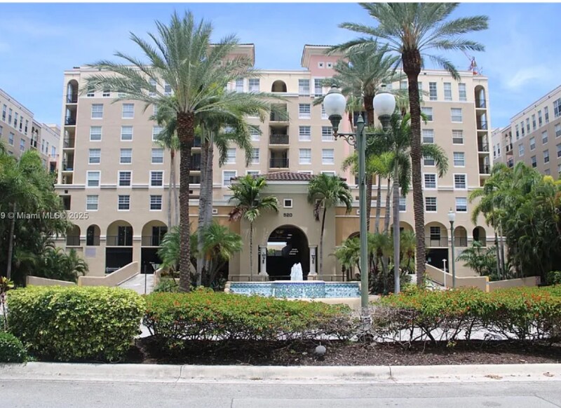 520 SE 5 Ave in Fort Lauderdale, FL - Building Photo