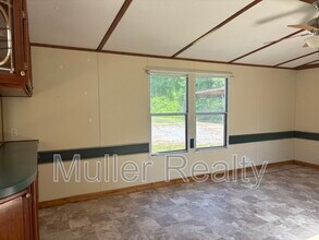 2241 Woodby Rd in Knoxville, TN - Foto de edificio - Building Photo