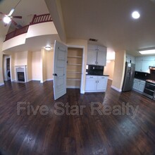 8153 Orsage Ct in Elk Grove, CA - Building Photo - Building Photo