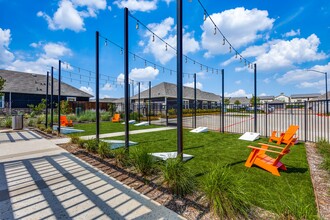 Cottages at Summer Creek in Fort Worth, TX - Foto de edificio - Building Photo