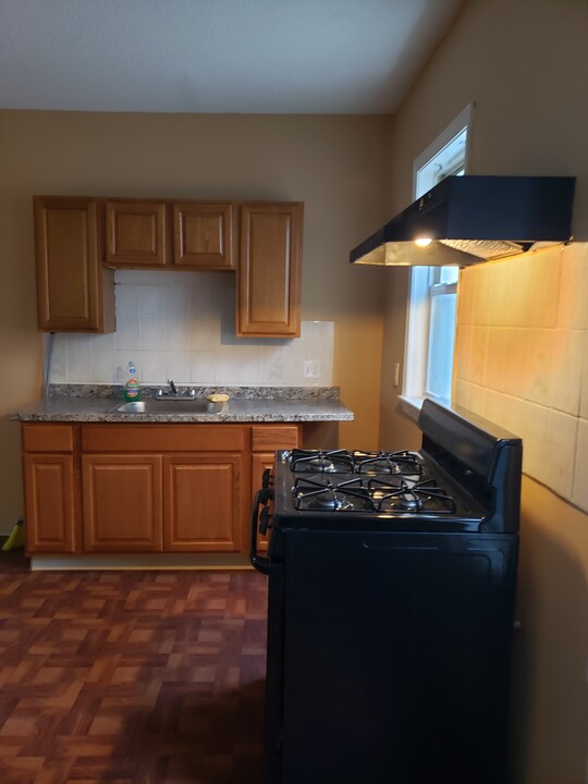 105 Draper St, Unit #2 in Boston, MA - Building Photo