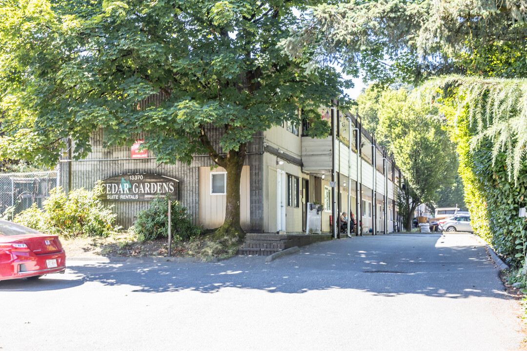 Cedar Garden Apartments in Surrey, BC - Building Photo