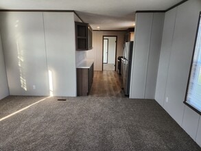 839 Alaska in Belleville, MI - Building Photo - Building Photo