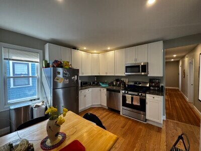 10 Cambridge Ter, Unit 3 in Cambridge, MA - Building Photo
