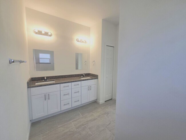 826 Dawhert Ave S in Lehigh Acres, FL - Building Photo - Building Photo