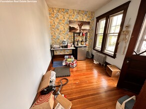 21 Tip Top St, Unit 2 in Boston, MA - Foto de edificio - Building Photo