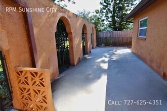 849 15th Ave SW in Largo, FL - Building Photo - Building Photo