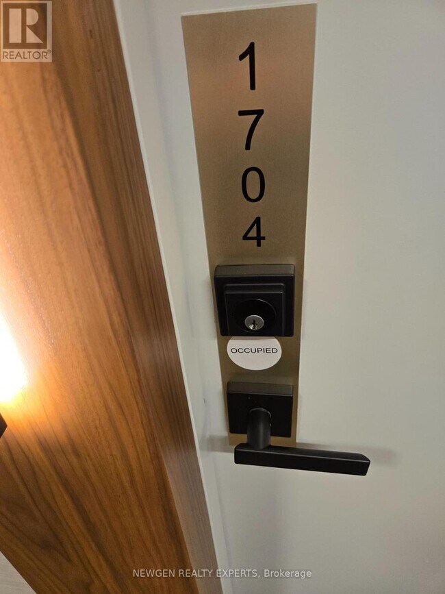 property at 327-1327 King St W