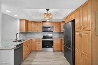 6136 Whiskey Creek Dr in Ft. Myers, FL - Building Photo - Building Photo