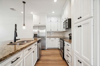 5402 Jonathan Ln in Houston, TX - Building Photo - Building Photo