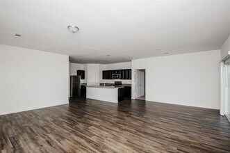 513 Scuttle Dr in Crowley, TX - Building Photo - Building Photo