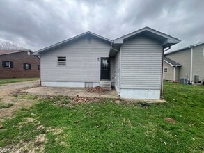 510 W Washington St in Franklin, KY - Building Photo - Building Photo