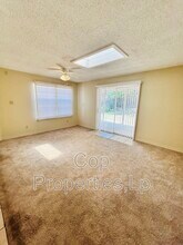 14810 Ridge Hill Dr in San Antonio, TX - Building Photo - Building Photo
