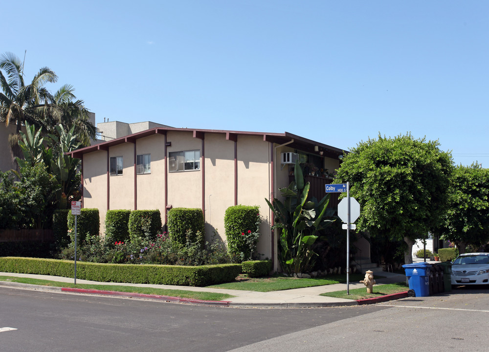 11554 Wyoming Ave in Los Angeles, CA - Building Photo