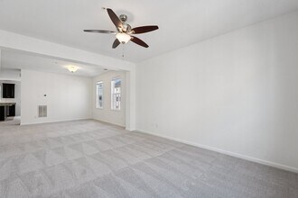 24682 Lynette Springs Ter in Aldie, VA - Building Photo - Building Photo