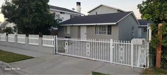 8134 Comolette St in Downey, CA - Building Photo