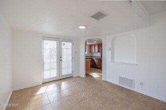 12036 Willowmist Ave in El Paso, TX - Building Photo - Building Photo