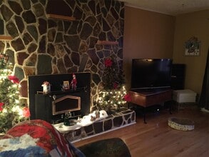 121 Canada Dr in St John's, NL - Building Photo - Building Photo
