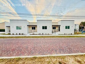 401 E Boyer St in Tarpon Springs, FL - Building Photo