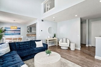 11 Wild Horse Loop in Rancho Santa Margarita, CA - Foto de edificio - Building Photo